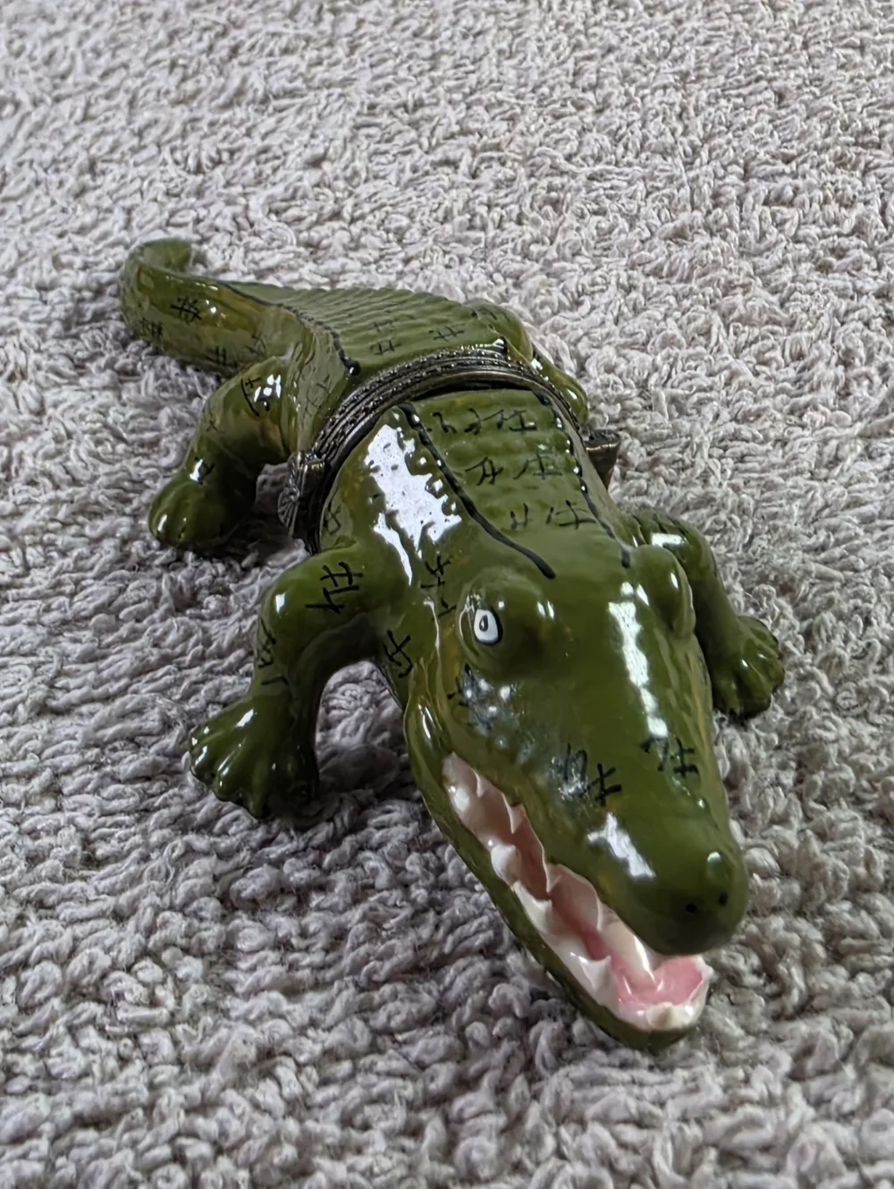 Green Enameled Alligator Trinket Box for Reptile Lovers